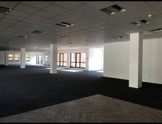 646M² OFFICE TO LET IN WIERDA VALLEY